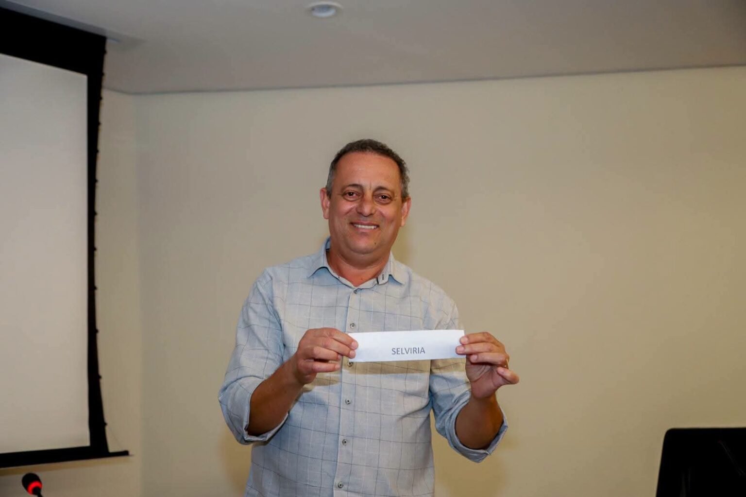 Taquarussu na 22ª Copa Assomasul Série B: prefeito Clóvis do Banco participa do sorteio