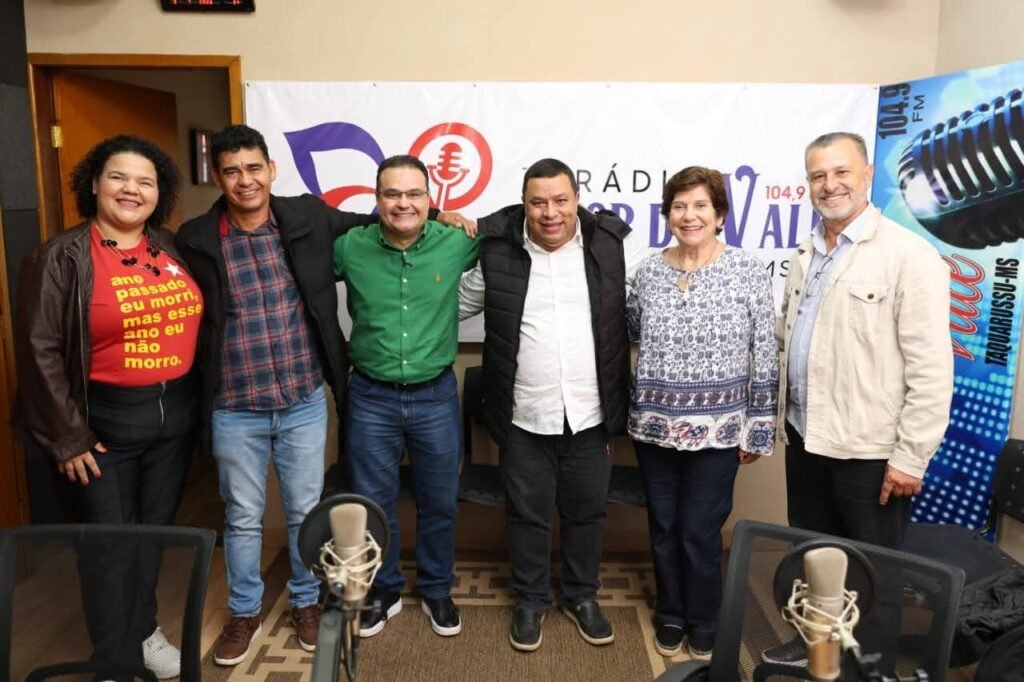 Fábio Trad visita Taquarussu e apresenta propostas durante entrevista na Rádio Flor do Vale FM Fábio Trad visita Taquarussu e apresenta propostas durante entrevista na Rádio Flor do Vale FM